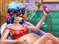 Gêm Lady Bug beichiog yn y sba  ar-lein