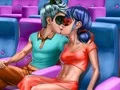 Gêm Dotted Girl Cinema Flirting ar-lein