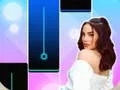 Gêm Kim Loaiza Piano tiles ar-lein