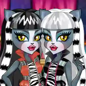 Gêm Monster High Ear Doctor ar-lein