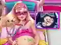 Gêm Superhero Pregnant Emergency ar-lein