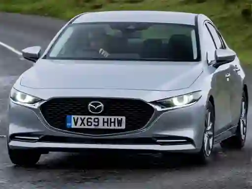 Gêm Mazda 3 Sedan ar-lein