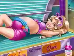 Gêm Pregnant Princess Tanning Solarium ar-lein