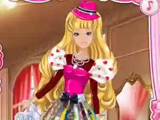 Gêm Barbie's Valentine's Patchwork Dress ar-lein