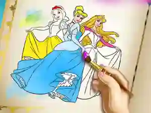 Gêm Princesses Coloring Book ar-lein