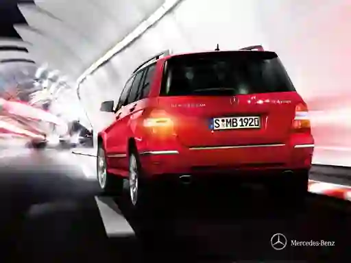 Gêm Luxury Medium Suv Puzzle ar-lein
