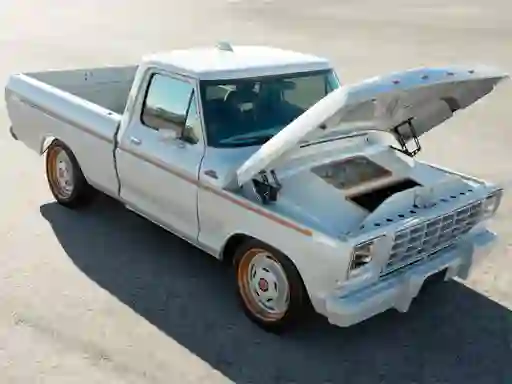 Gêm Ford F-100 Eluminator Slide ar-lein