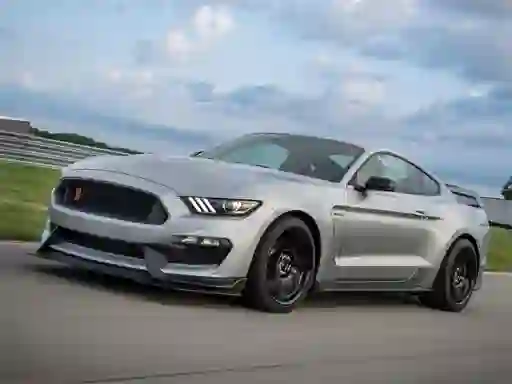 Gêm Mustang Shelby Puzzle ar-lein