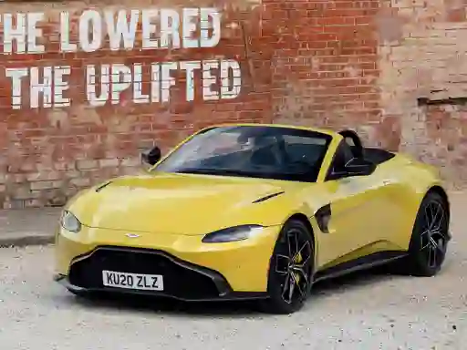 Gêm Aston Martin Vantage Roadster ar-lein