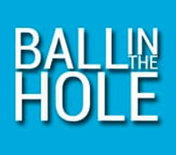 Gêm Ball Yn Y Hole  ar-lein