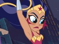 Gêm Merched Super Arwr DC: Super Hwyr  ar-lein