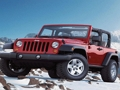 Gêm Ras jeep trwy'r mynyddoedd  ar-lein