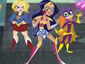 Gêm Frenemies: DC Super Hero Girls ar-lein