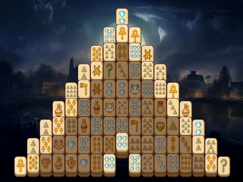 Gêm Pyramidiau Mahjongg  ar-lein