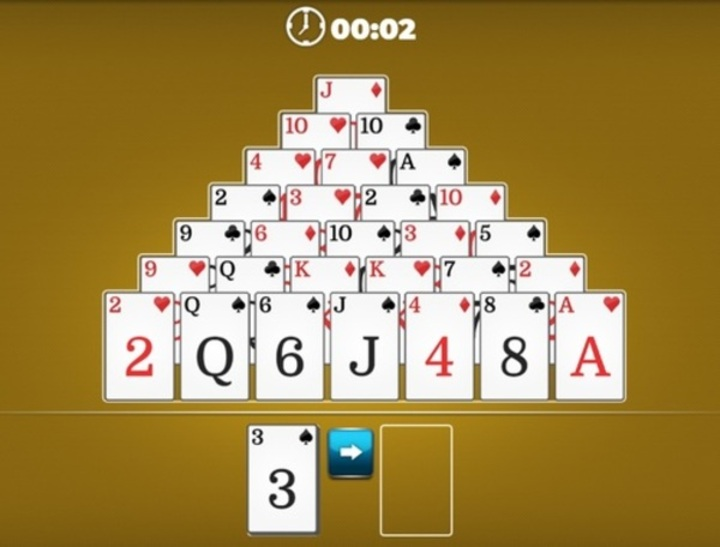 Gêm Pyramid solitaire  ar-lein